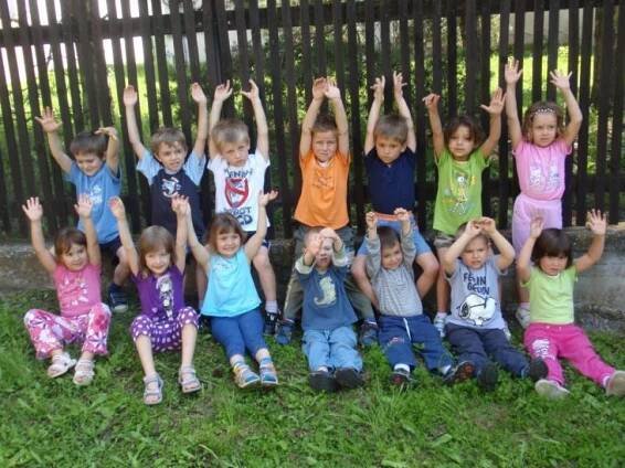 Ve školce - závody 2011 - Obec Činěves