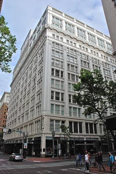 Meier & Frank Building - Wikipedia