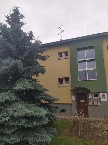 Starosta Březiněvsi úřaduje z bývalé ložnice. Kancelář musel zmodernizovat: „Vrcholem techniky byl psací...