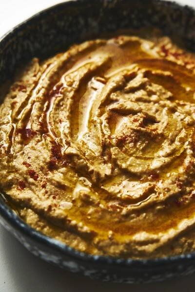 Eggplant Hummus With Roasted Garlic: Quick & Easy Recipe