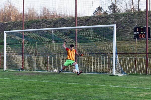 Fotbalové utkání FK Mikulášovice - FK Junior Děčín - Město Mikulášovice