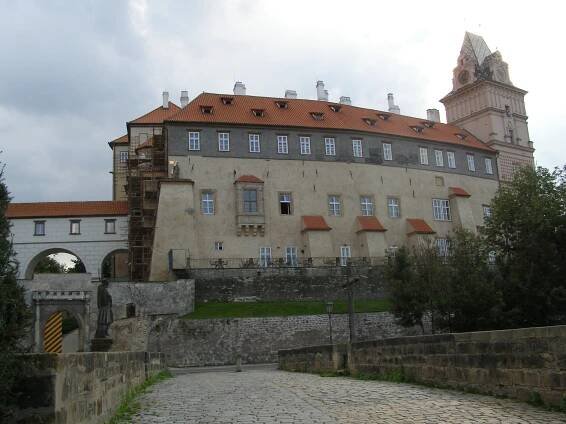 Zámek Brandýs nad Labem - otevírací doba, akce, ubytování, prohlídky, vstupné, foto, počasí