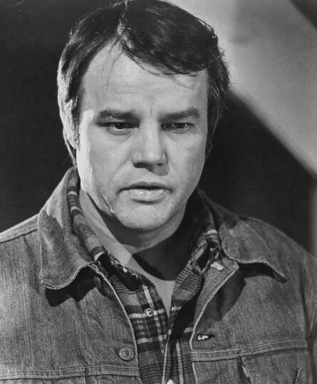 Joe Don Baker ve snímku  The Pack