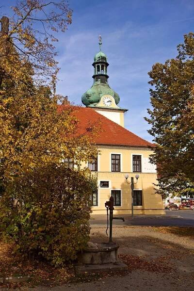 Kostelec nad Labem - městský úřad foto 6