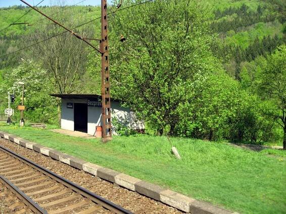 Soubor:Bezpráví, zastávka.jpg – Wikipedie