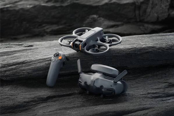 DJI Avata 2 Fly More Combo + baterie 3 ks