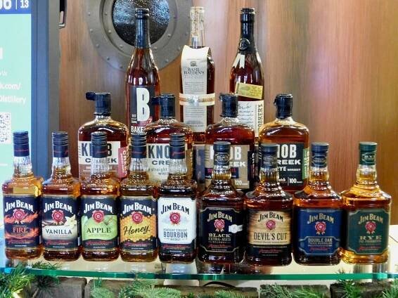 Are you a Jim Beam fan? Still trekking on the KY Bourbon Trail. | PipesTraveler