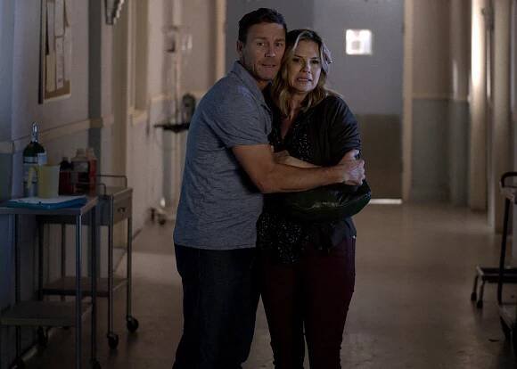 Brian Krause, Megan Ward - Párty máma - Z filmu
