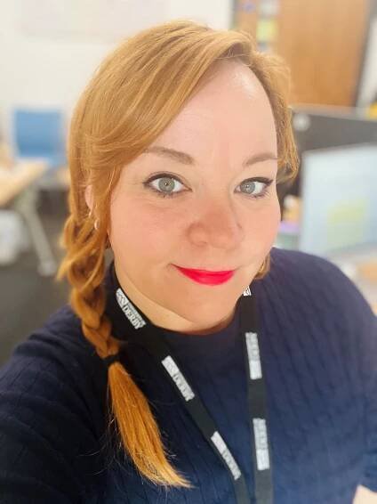 Liz Carlyon