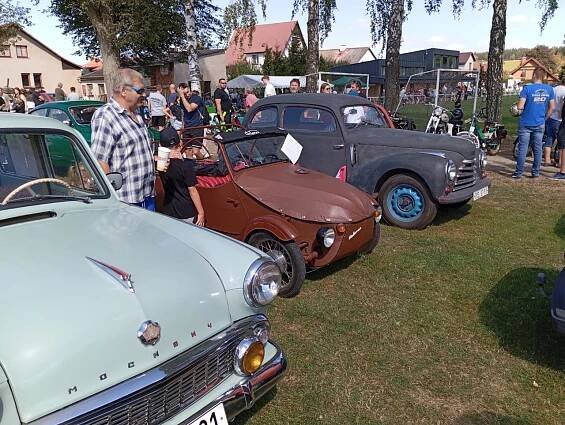 Oficiální stránky obce Sobíňov - 7.9.2024 - 5. sraz Auto-moto veteránů
