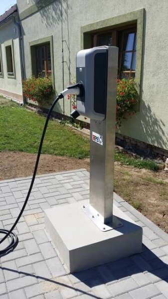 evmapa.cz - nabíjení na dotek