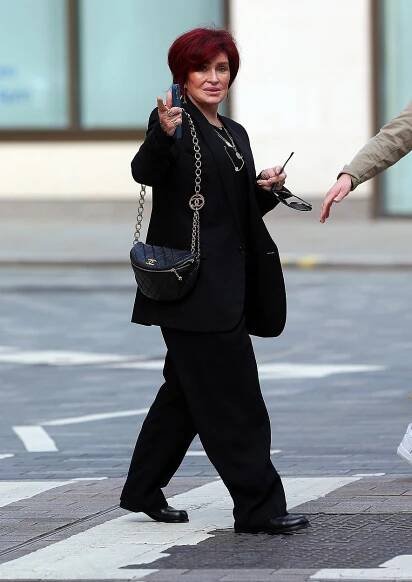 Sharon Osbourne předvedla následky kontroverzního hubnutí. Rapidně shodila po injekcích, před kterými pak varovala