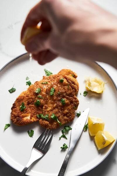 Crispy Oven-Baked Chicken Schnitzel Recipe