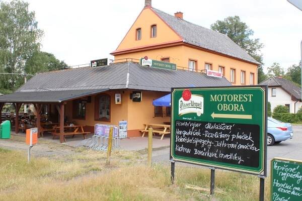 Motorest od hlavní silnice