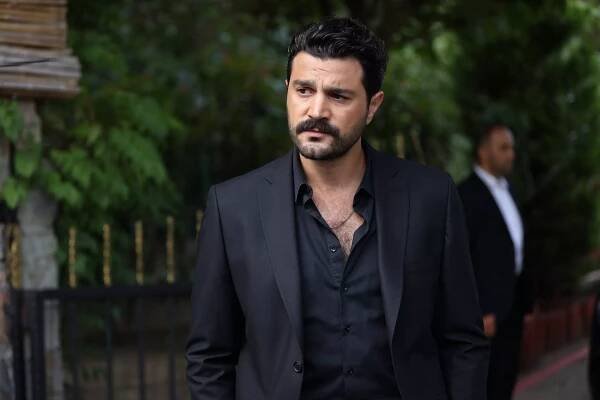 Hudutsuz Sevda - Episode 2 - Z filmu - Burak Sevinç