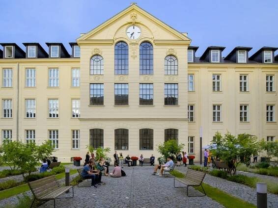Okupační stávka, zvonička. Akademici a studenti Filozofické fakulty UP debatovali o podfinancovaném školství