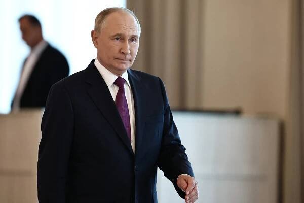 Russia's President Vladimir Putin attends a state reception at the Gulustan Palace in Baku, Azerbaijan August 19, 2024. 