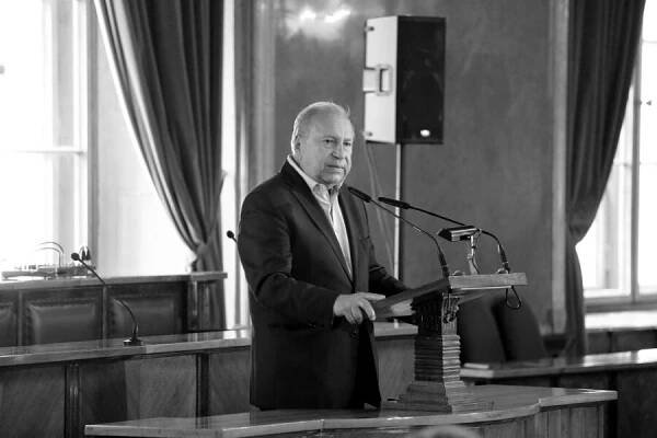 Nie żyje Jerzy Stuhr - Krakowskie Hospicjum dla Dzieci im. ks. Józefa Tischnera