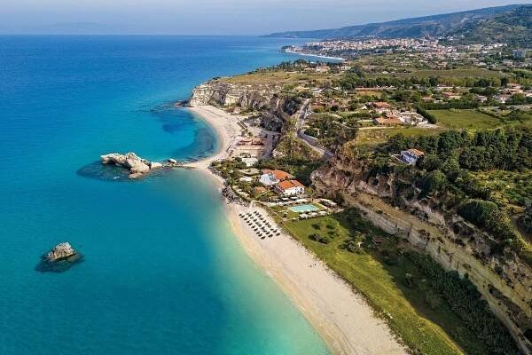 BORGO DI RIACI