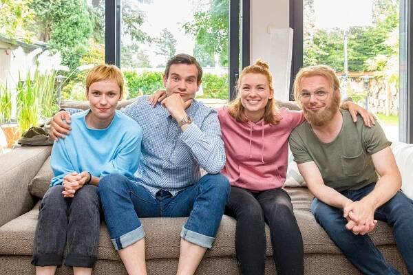 Gundula Niemeyer, Lukas Piloty, Olivia Klemke, Ralf Schmitz - Schmitz & Family - Promo