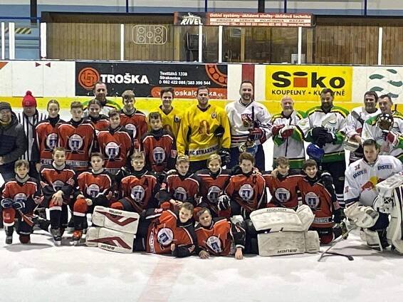 Vánoční bruslení – HC Strakonice