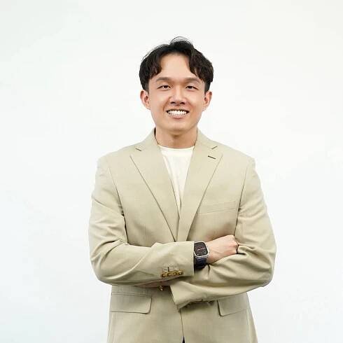 About us | People’s Optics