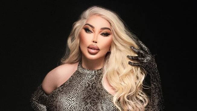 Jessica Alves flaunts her incredible curves in a snakeskin cat suit