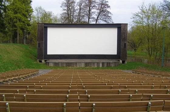 Letní kino Širák v Hradci Králové.