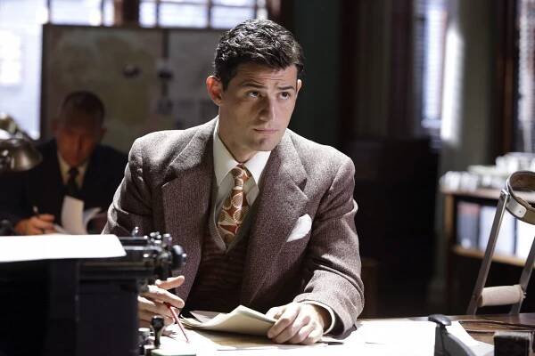 Agent Carter - Bridge and Tunnel - Z filmu - Enver Gjokaj