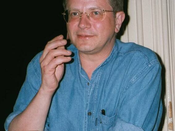 Peter James