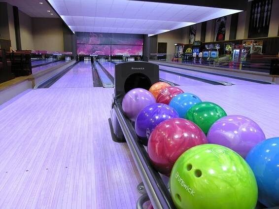 BOWLING ZNOJMO, BOWLING SPORT BAR ZNOJMO - nový bowling ve Znojmě | Bowling sport bar Znojmo