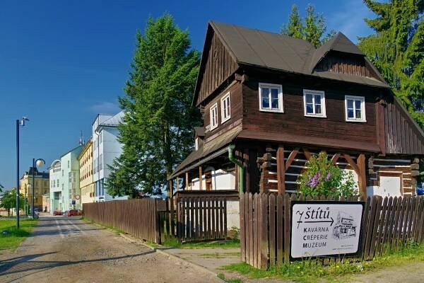 Dům se sedmi štíty | Vrchlabí žije