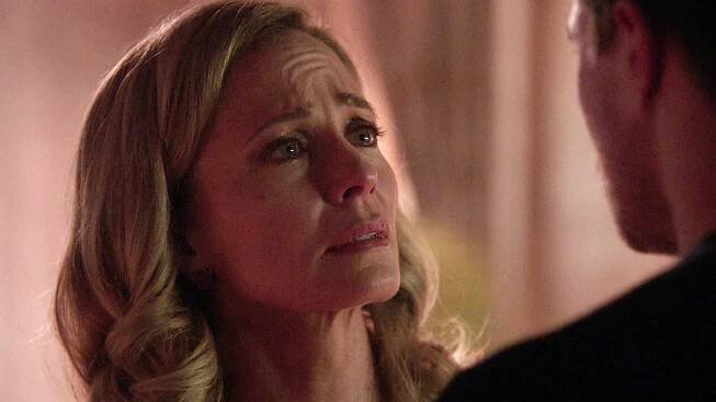 Arrow - Oběť - Z filmu - Susanna Thompson