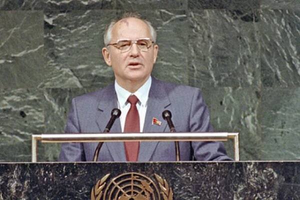 Michail Gorbačov slaví 83 let, v poslední době nešetří kritikou prezidenta Putina