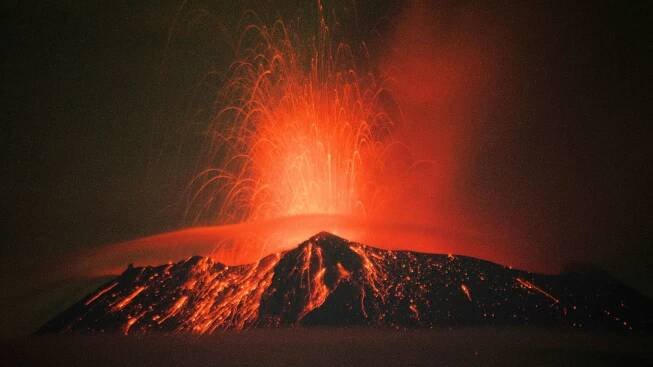 Millions in Mexico warned to prepare for evacuation as Popocatépetl volcano spews ash