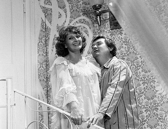 Z melodie do melodie aneb Televizní samoobsluha - Z filmu - Yvetta Simonová, Milan Chladil