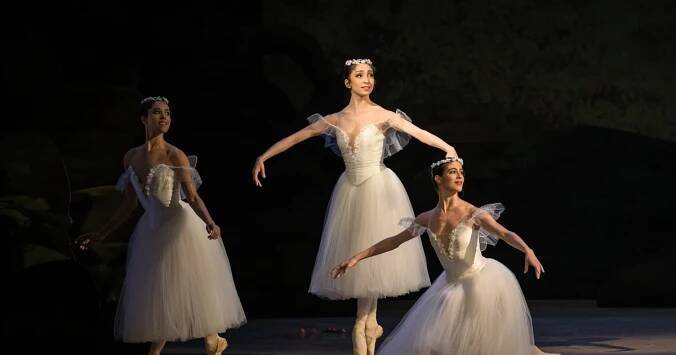 Tři ženské postavy v baletu La Sylphide: Křehkost, láska i temno