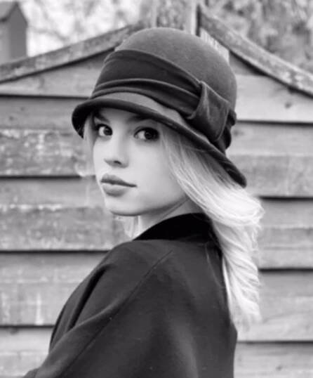 Lea Zoë Voss