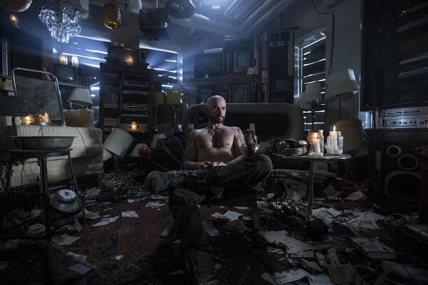 Falling Skies - Pope Breaks Bad - Z filmu - Colin Cunningham