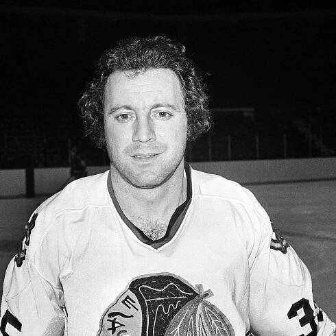 Tony Esposito, Nimble Hall of Fame Goalie Known as Tony O, Dies at 78