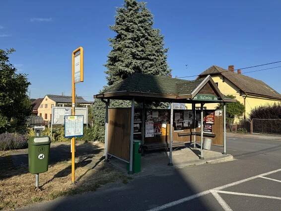 Fotogaléria • Háj ve Slezsku, Jilešovice, náves (Zastávka autobusu) • Mapy.com