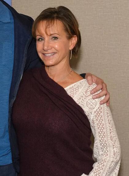 File:Greg and Gabrielle Carteris at the Chiller Theatre Expo 2017.jpg - Wikimedia Commons