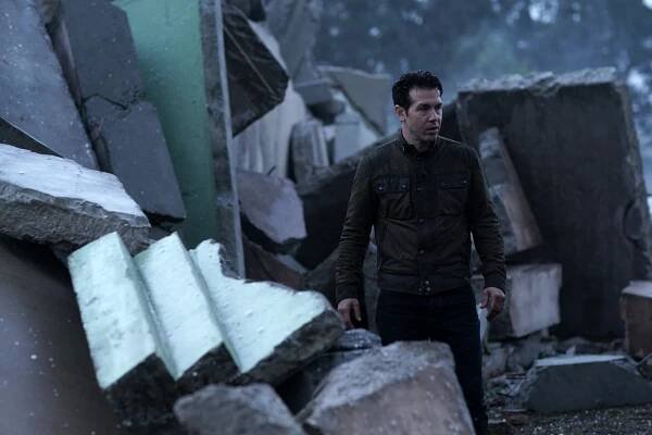La Brea - The Storm - Z filmu - Jon Seda