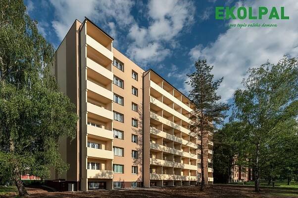 Komplexní revitalizace panelového domu na ul. Štefánikova 736 – 737, Třinec