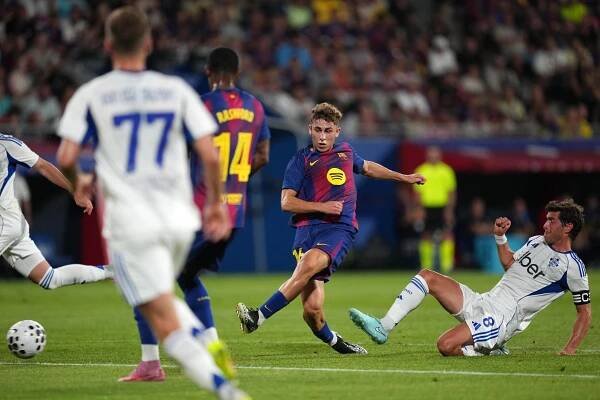 Fermin Lopez stays at Barcelona