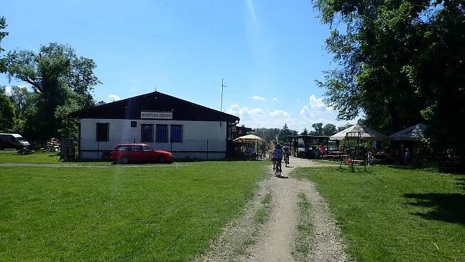 Hospoda GRADO foto 3