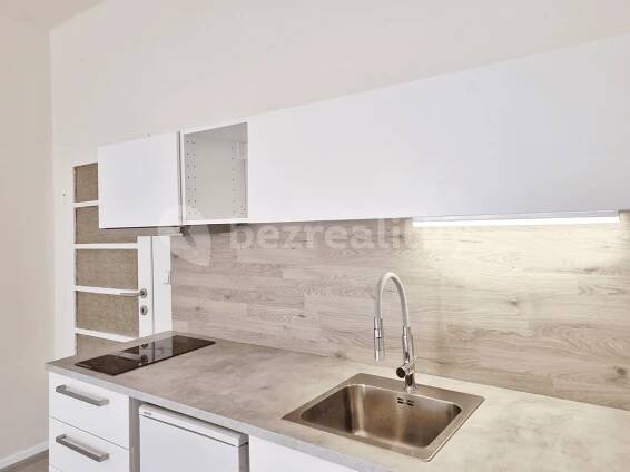 Pronájem bytu Garsoniéra 33 m², Malešická, Praha, Praha