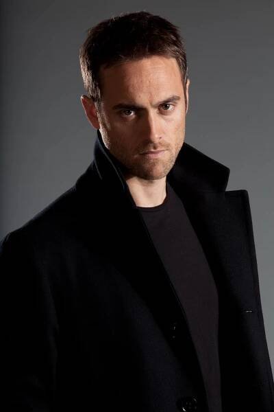 Agent bez minulosti - Promo - Stuart Townsend