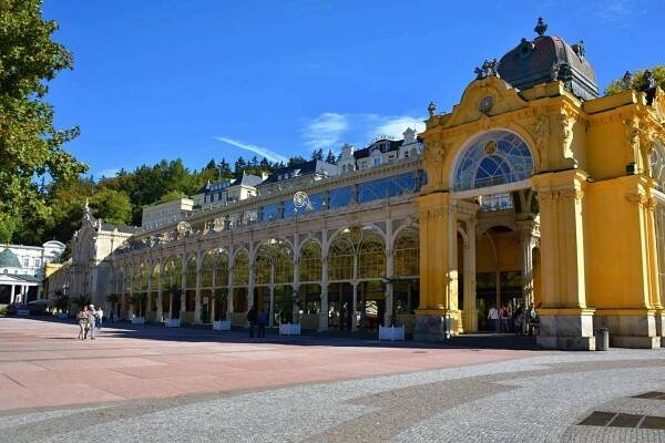 Slavní návštěvníci Mariánských Lázní: Jezdil sem britský král i Kafka a Goethe tu potkal životní lásku