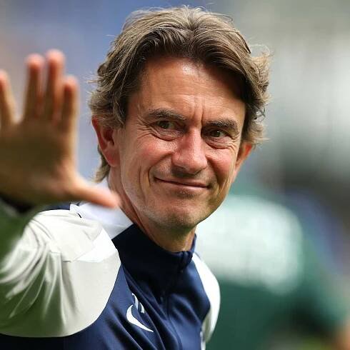 Thomas Frank wants to bring an old foe to Tottenham's midfield